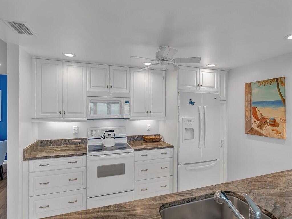 1616 SEA COVE CONDOMINIUM - Residential