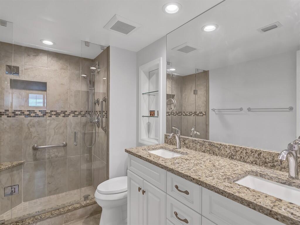 1616 SEA COVE CONDOMINIUM - Residential