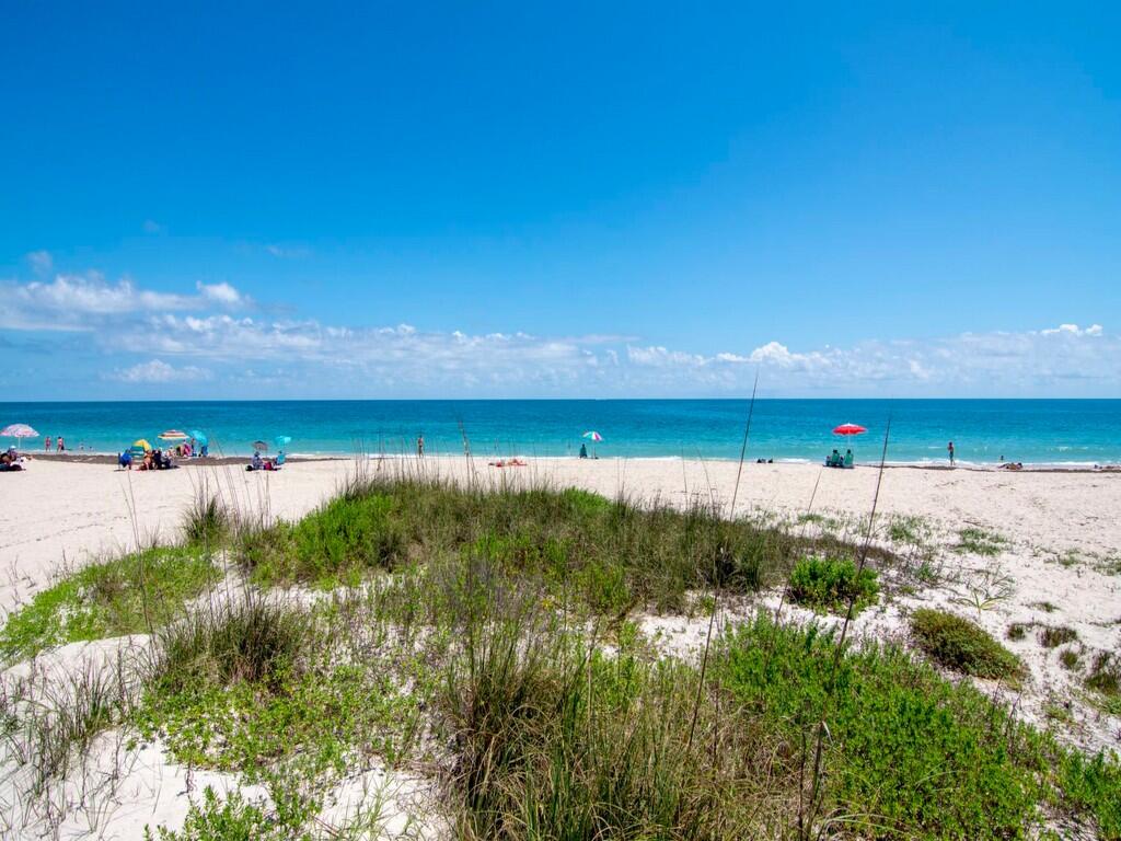 1616 SEA COVE CONDOMINIUM - Residential