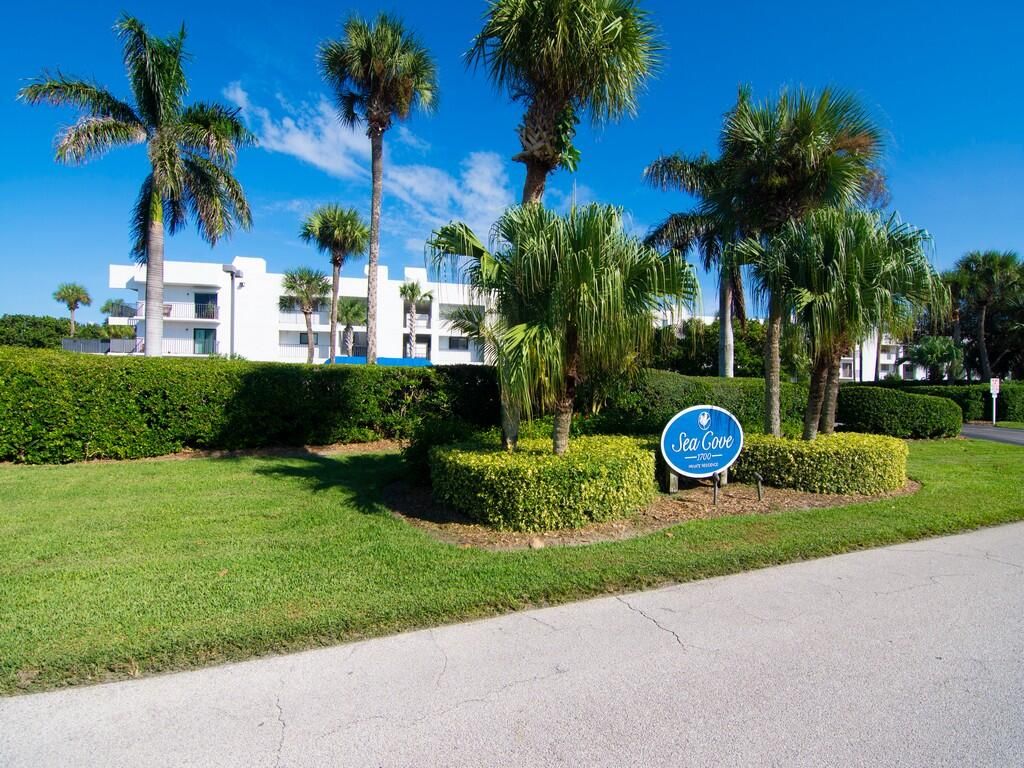 Photo of 1700 Ocean Drive #306, Vero Beach, FL 32963 (MLS # B26016232)