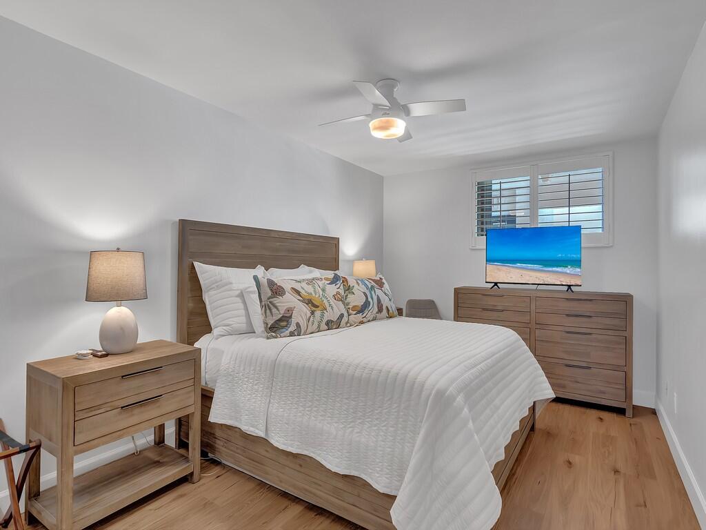 1616 SEA COVE CONDOMINIUM - Residential