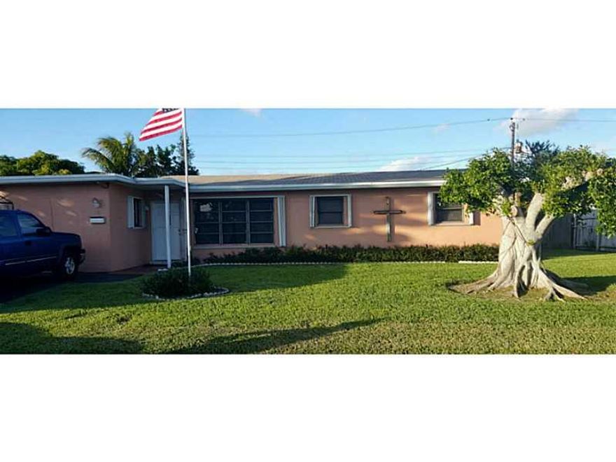 Pride of ownership is obvious in this well maintained 3/2 with a converted car port which could be used as an office or a bedroom. Property features include an above ground pool along with accordion shutters. Property has a detached 1/1 efficency with als o its own entrance, that is currently being rented for $500 a month.