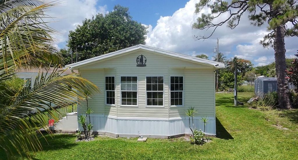 Photo of 5356 SE Horizon Avenue, Stuart, FL 34997 (MLS # R11100485)