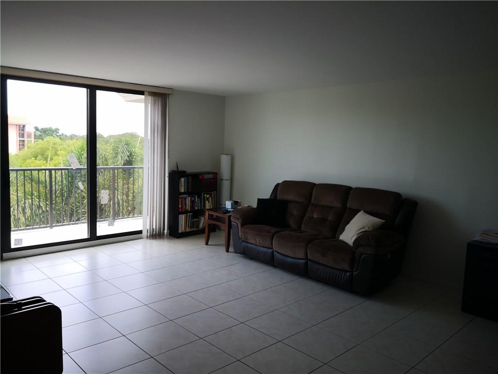 River Reach Condominiums - Residential