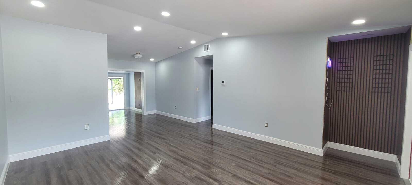 9258 N Military Trail