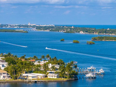 7932 Flagler Court West Palm Beach FL 33405