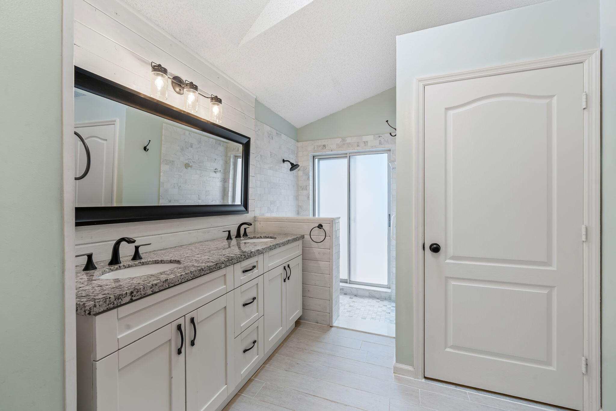 BREAKERS WEST | The Colony - Residential