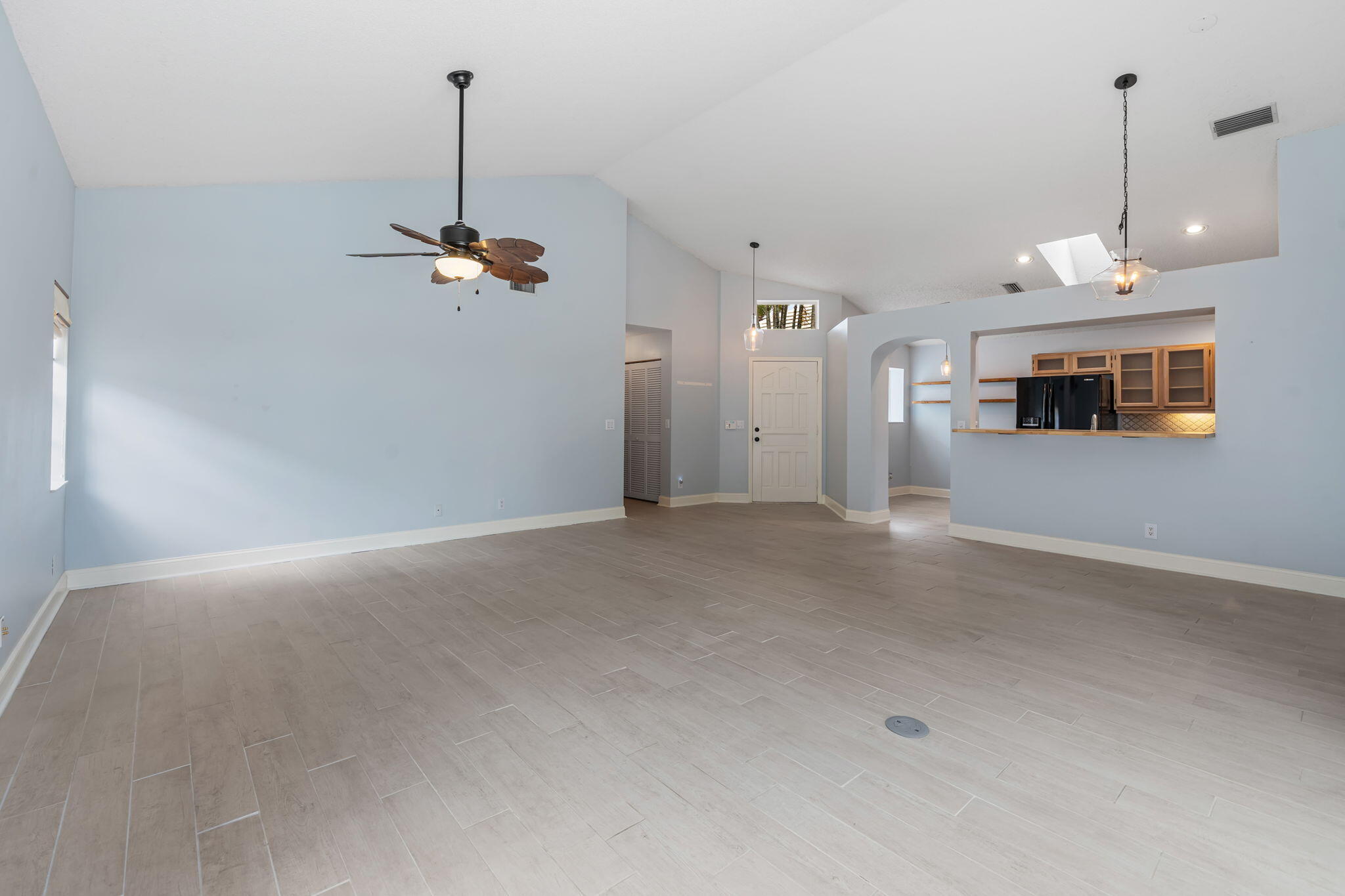 BREAKERS WEST | The Colony - Residential