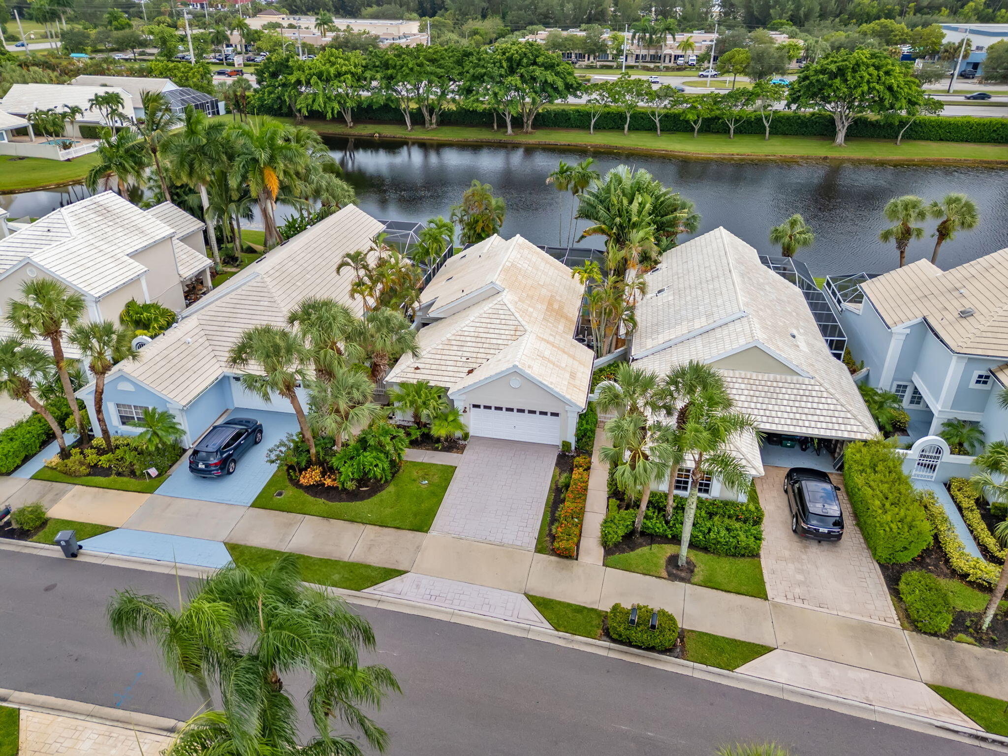 BREAKERS WEST | The Colony - Residential