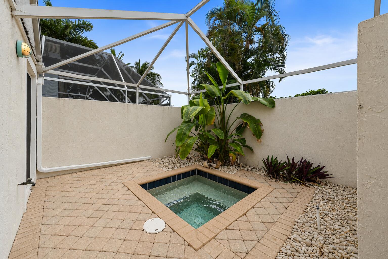 BREAKERS WEST | The Colony - Residential
