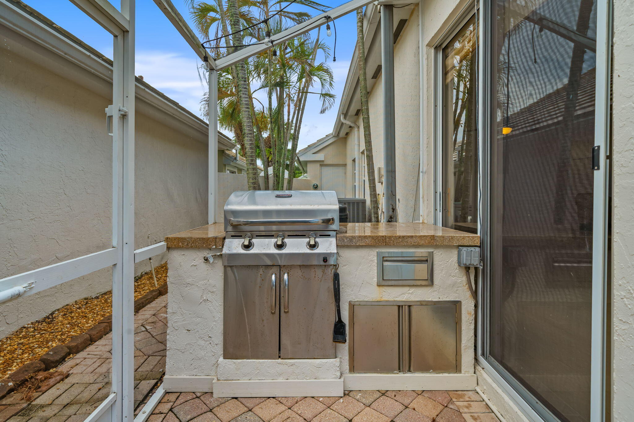 BREAKERS WEST | The Colony - Residential