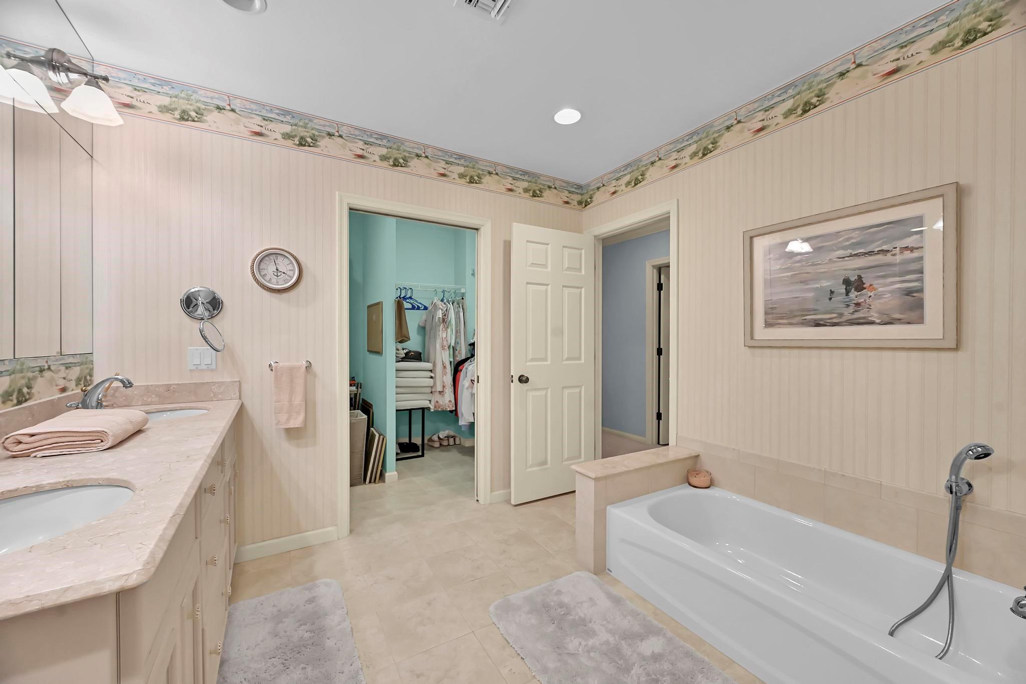 El Cortijo - Residential