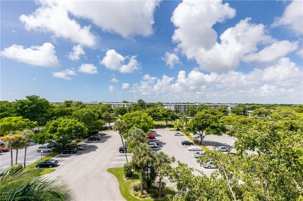 Palm Aire Country Club - Residential