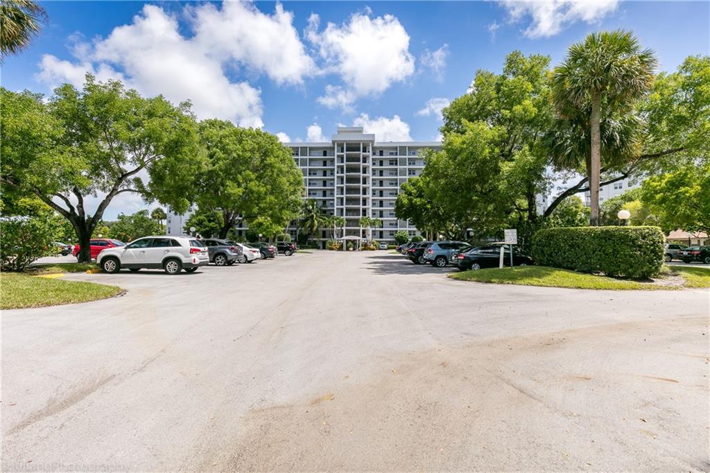 Palm Aire Country Club - Residential