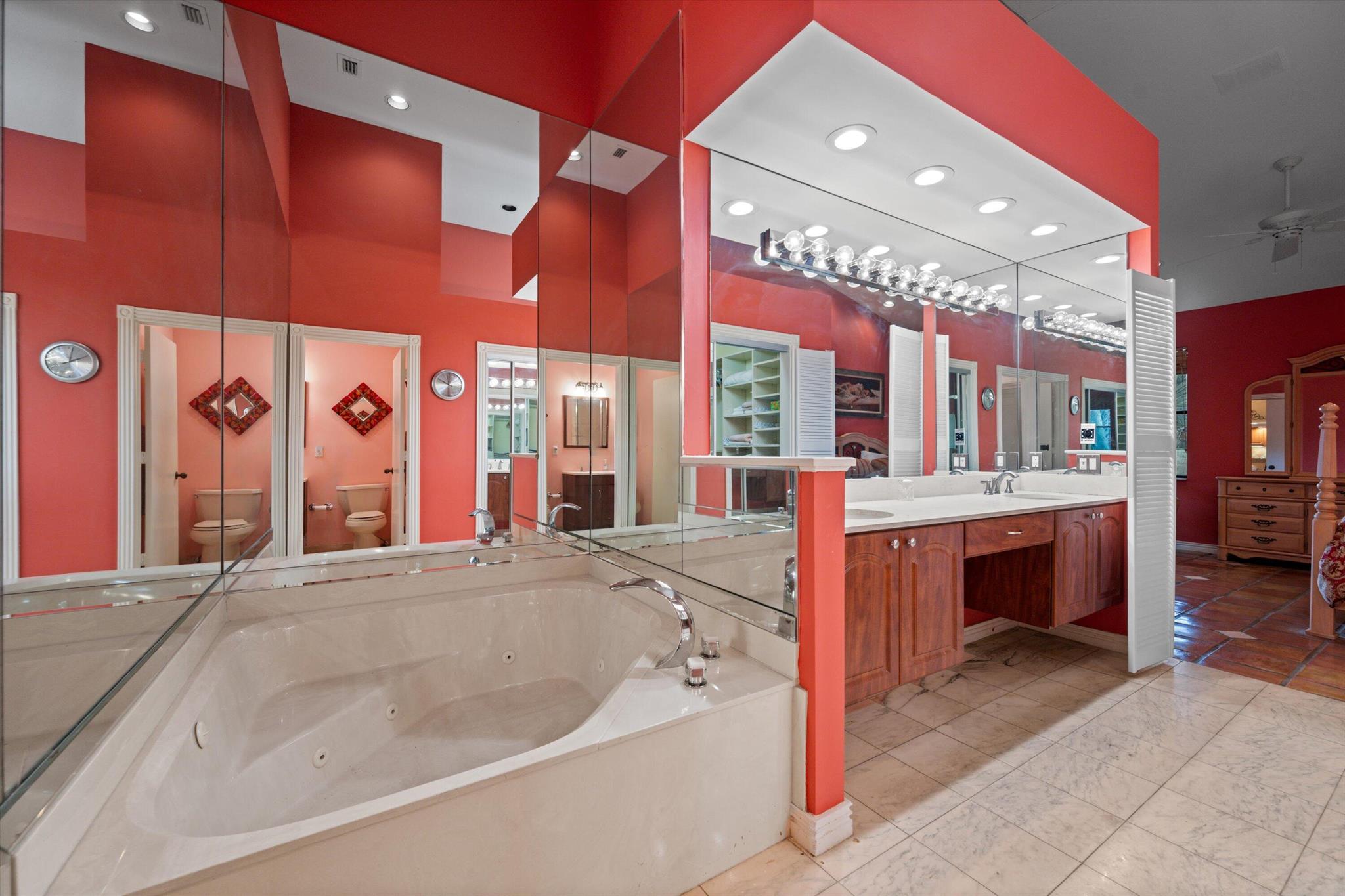 BREAKERS WEST - Residential