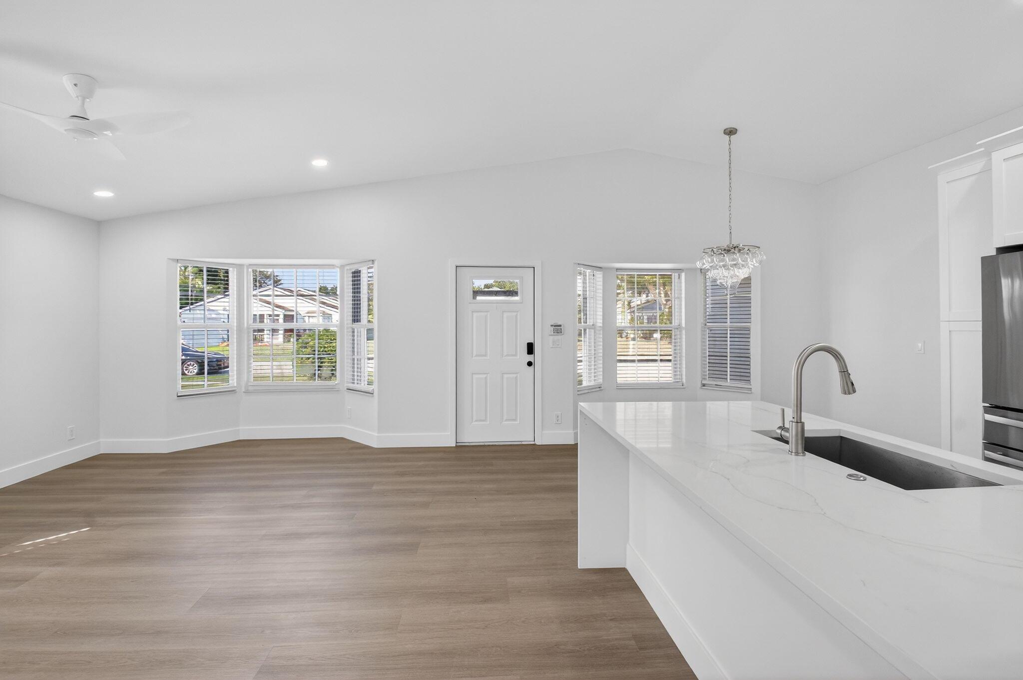 RAINBOW LAKES I - Residential Lease