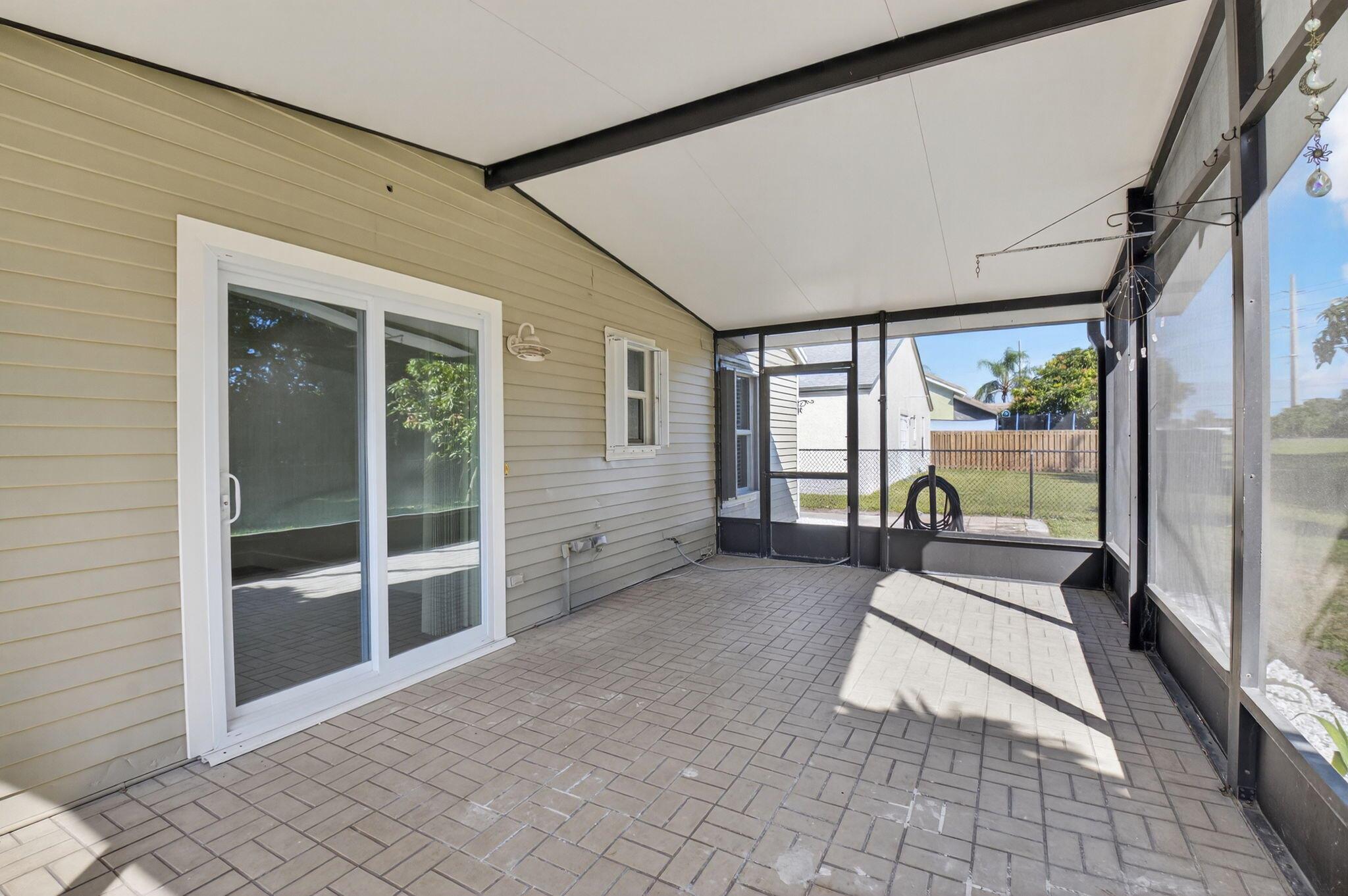 RAINBOW LAKES I - Residential Lease