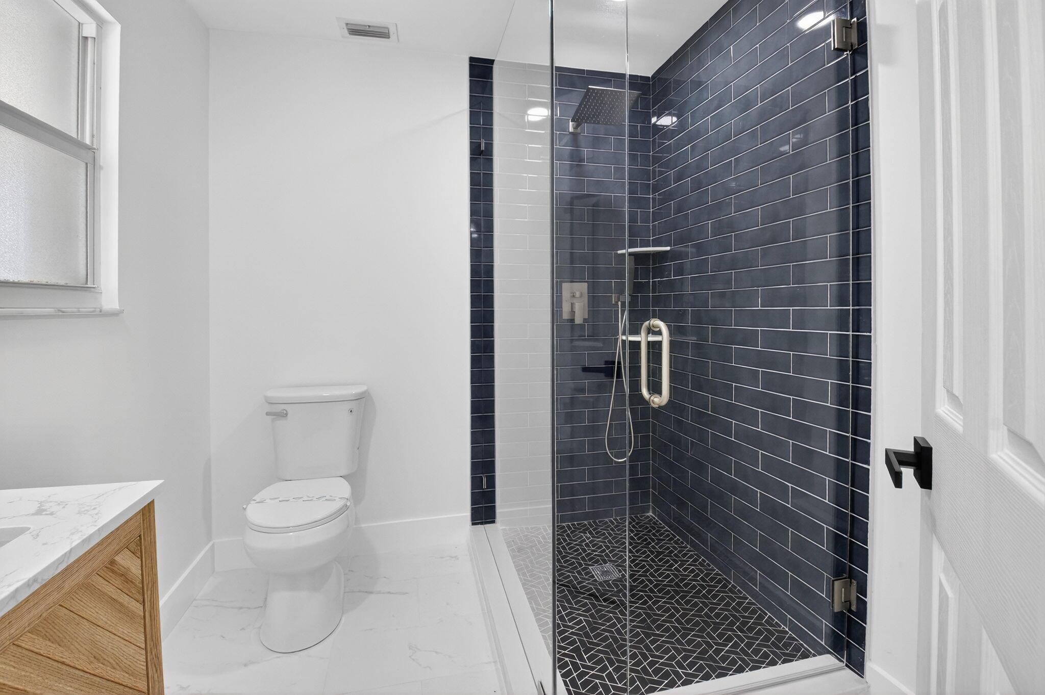 RAINBOW LAKES I - Residential Lease