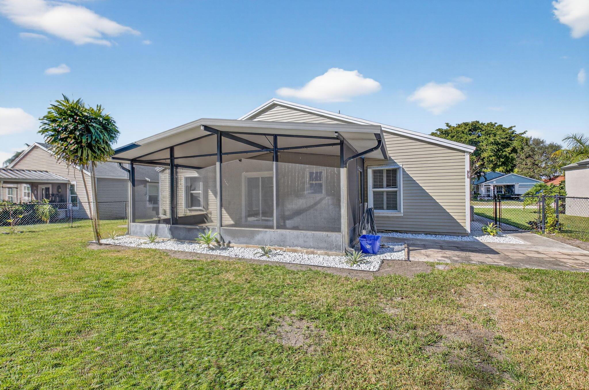 RAINBOW LAKES I - Residential Lease