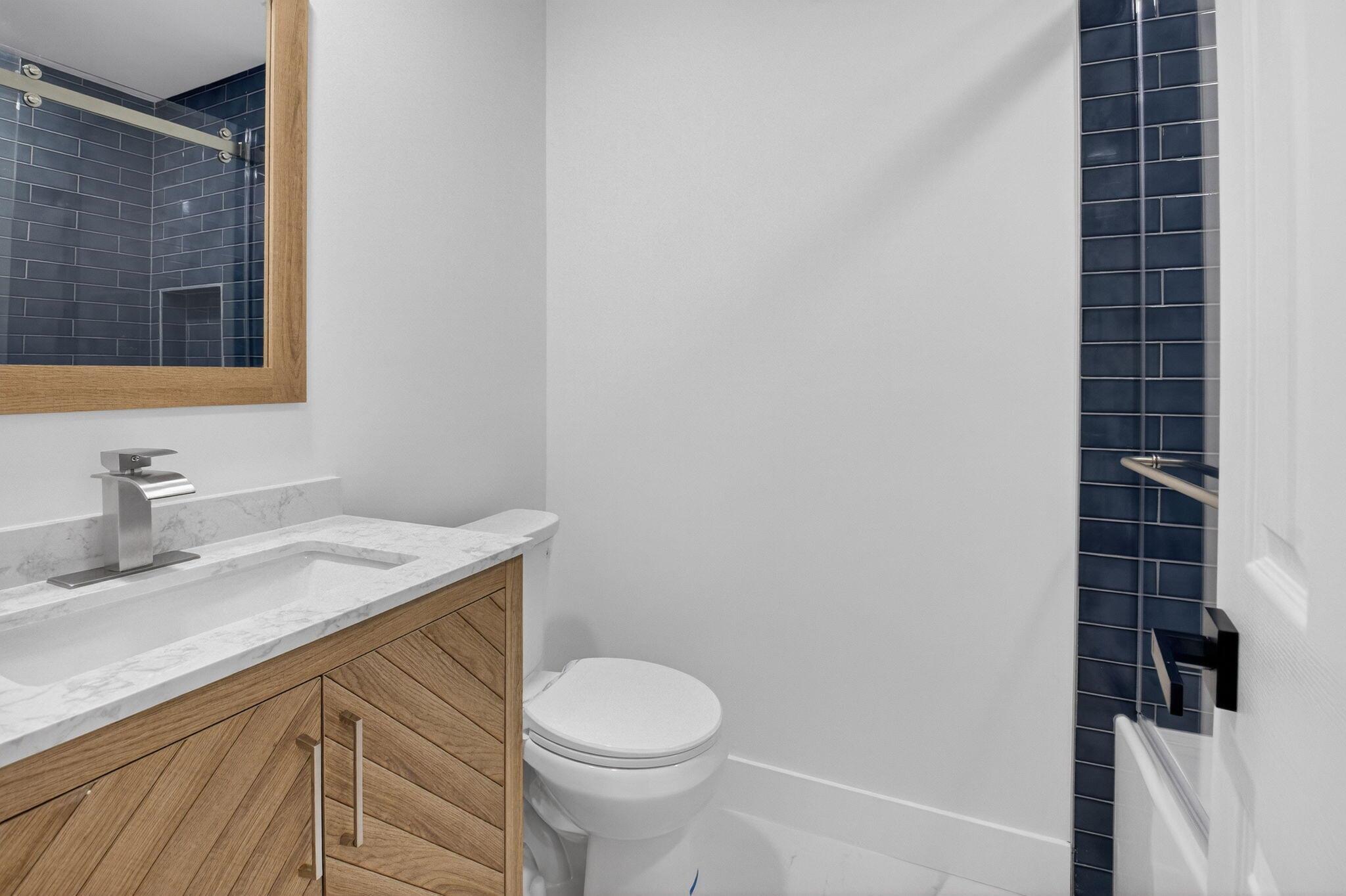 RAINBOW LAKES I - Residential Lease