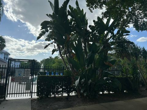 Tiny photo for 701 N Pine Island Road #304, Plantation, FL 33324 (MLS # B26018594)