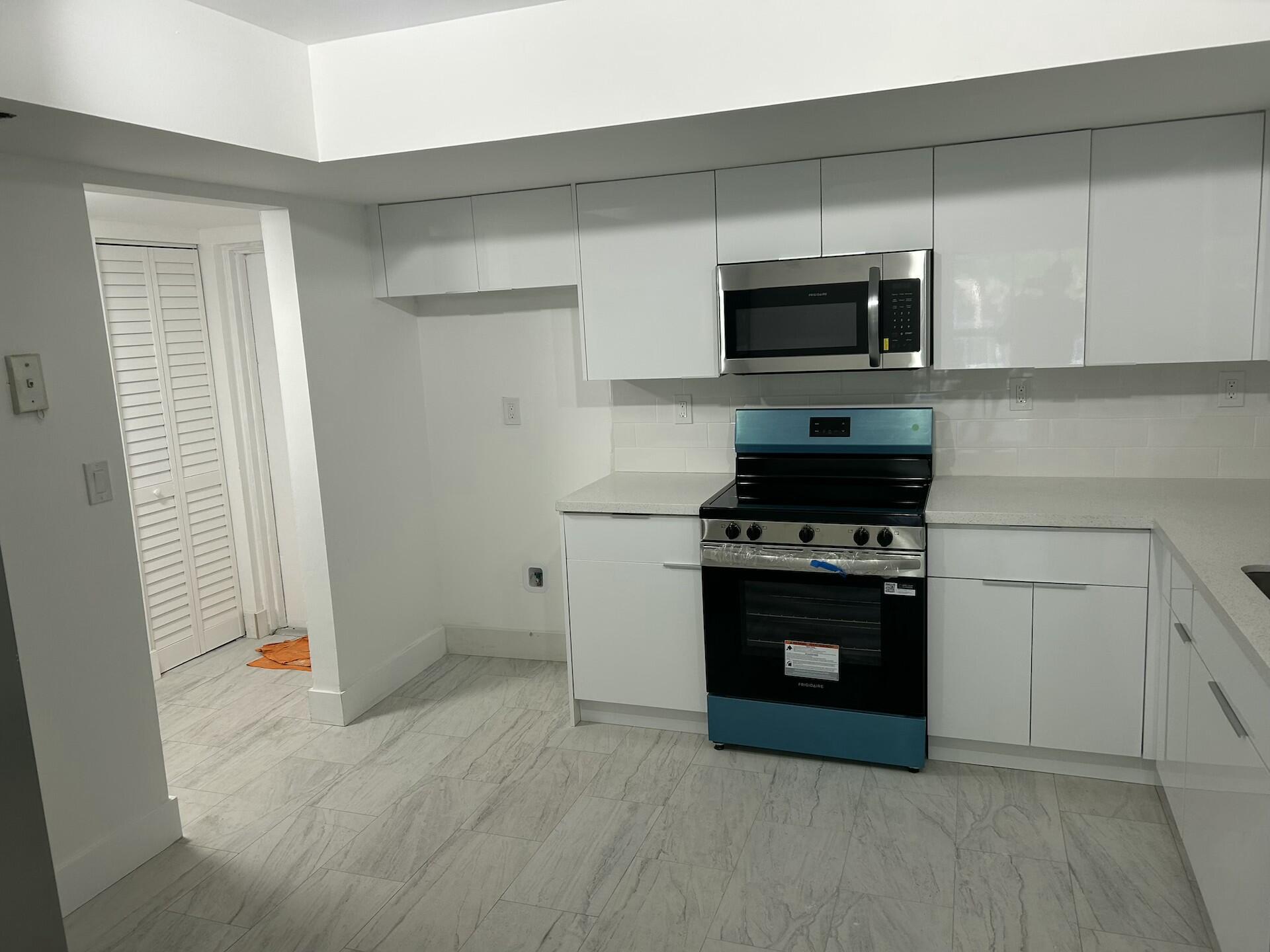 BELASERA AT PINE ISLAND CONDO - Residential