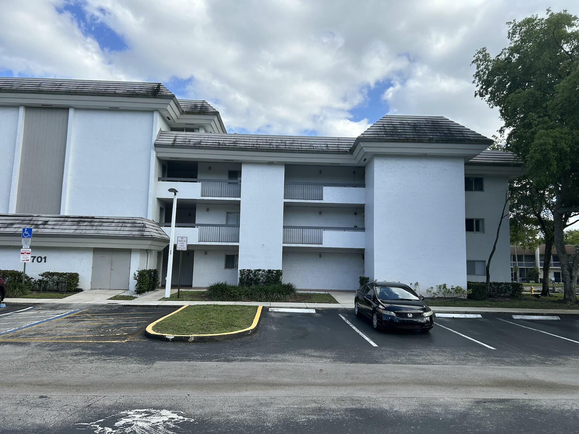 BELASERA AT PINE ISLAND CONDO - Residential