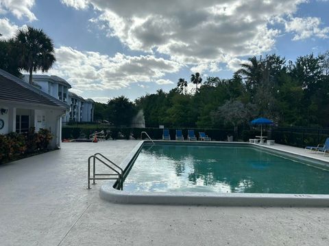 Tiny photo for 701 N Pine Island Road #304, Plantation, FL 33324 (MLS # B26018594)