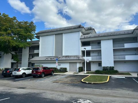 Tiny photo for 701 N Pine Island Road #304, Plantation, FL 33324 (MLS # B26018594)