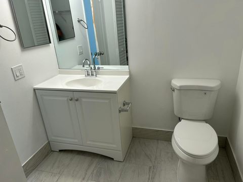 Tiny photo for 701 N Pine Island Road #304, Plantation, FL 33324 (MLS # B26018594)