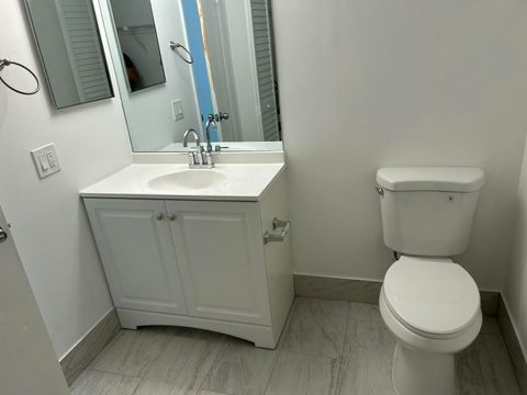 Tiny photo for 701 N Pine Island Road #304, Plantation, FL 33324 (MLS # B26018594)