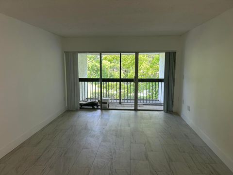 Tiny photo for 701 N Pine Island Road #304, Plantation, FL 33324 (MLS # B26018594)