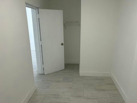 Tiny photo for 701 N Pine Island Road #304, Plantation, FL 33324 (MLS # B26018594)