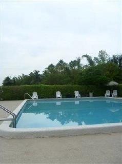 701 N Pine Island Road 304