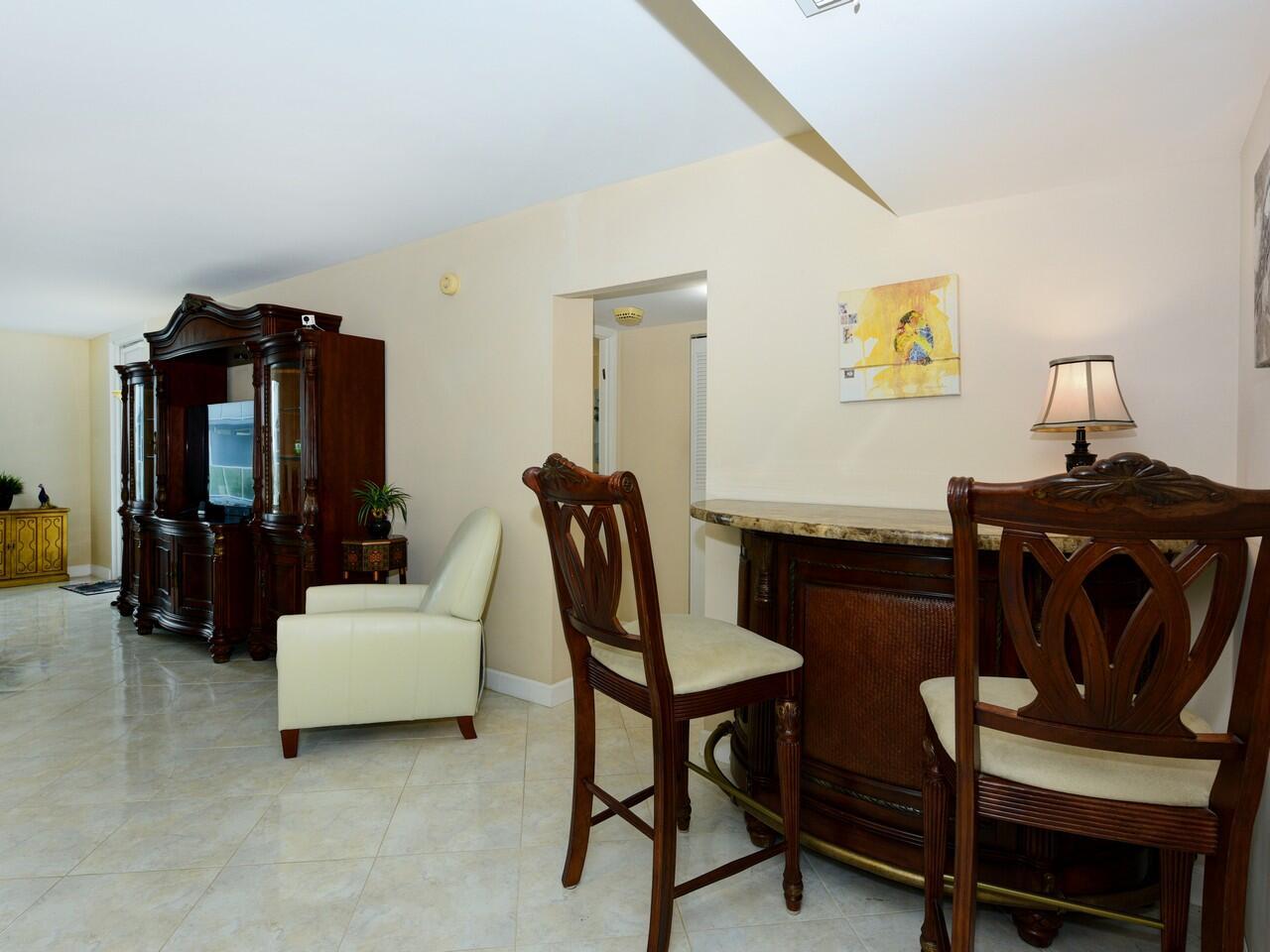 PATRICIAN OF PALM BEACH C - Residential Lease