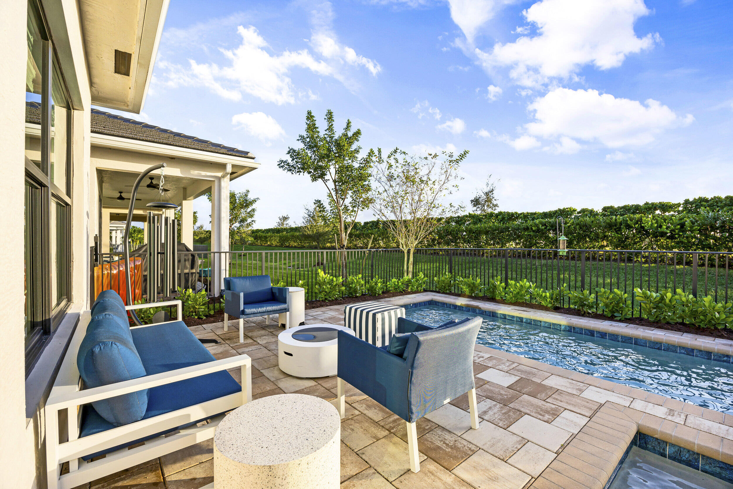 CRESSWIND PALM BEACH PHASE 3 - Residential