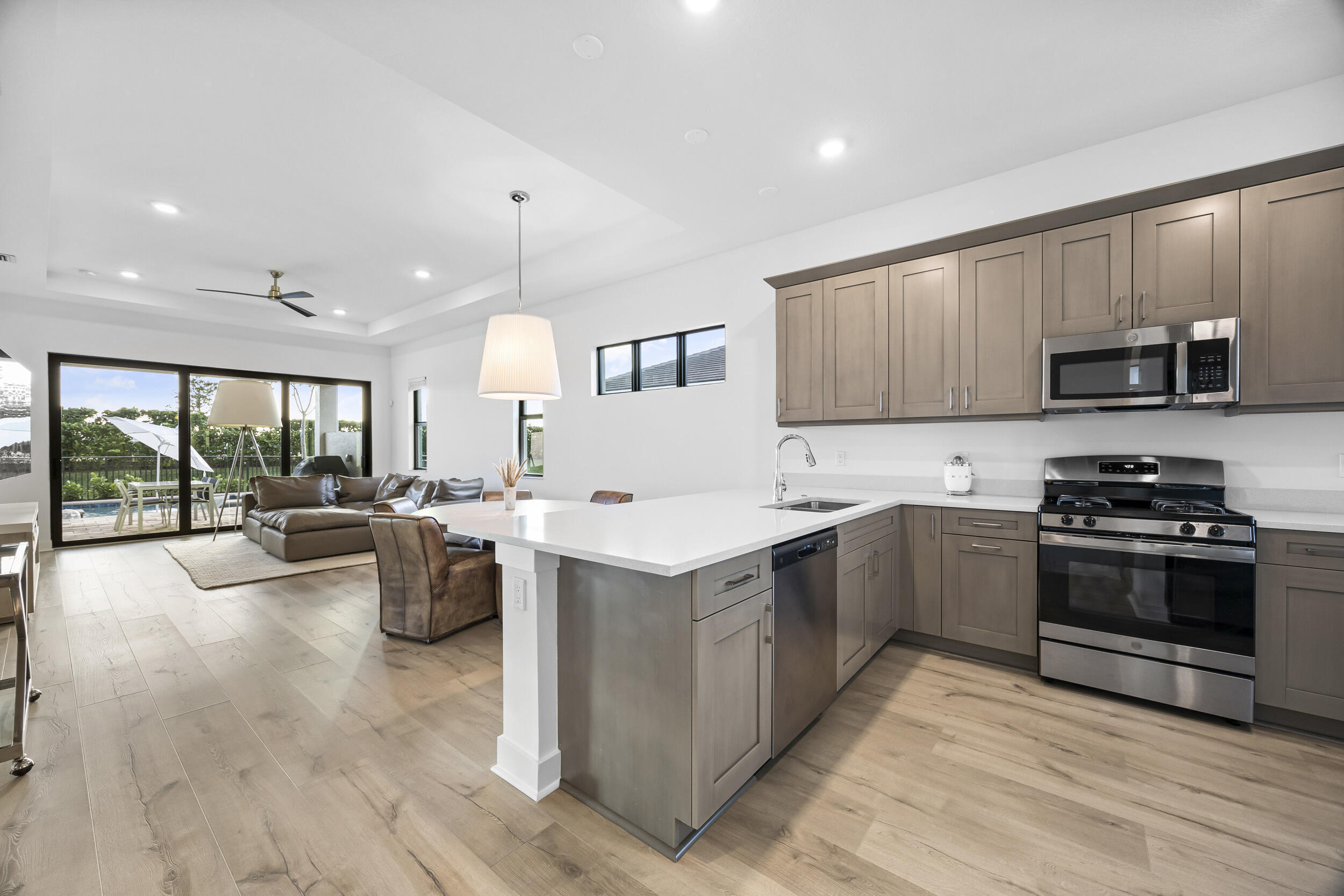 CRESSWIND PALM BEACH PHASE 3 - Residential