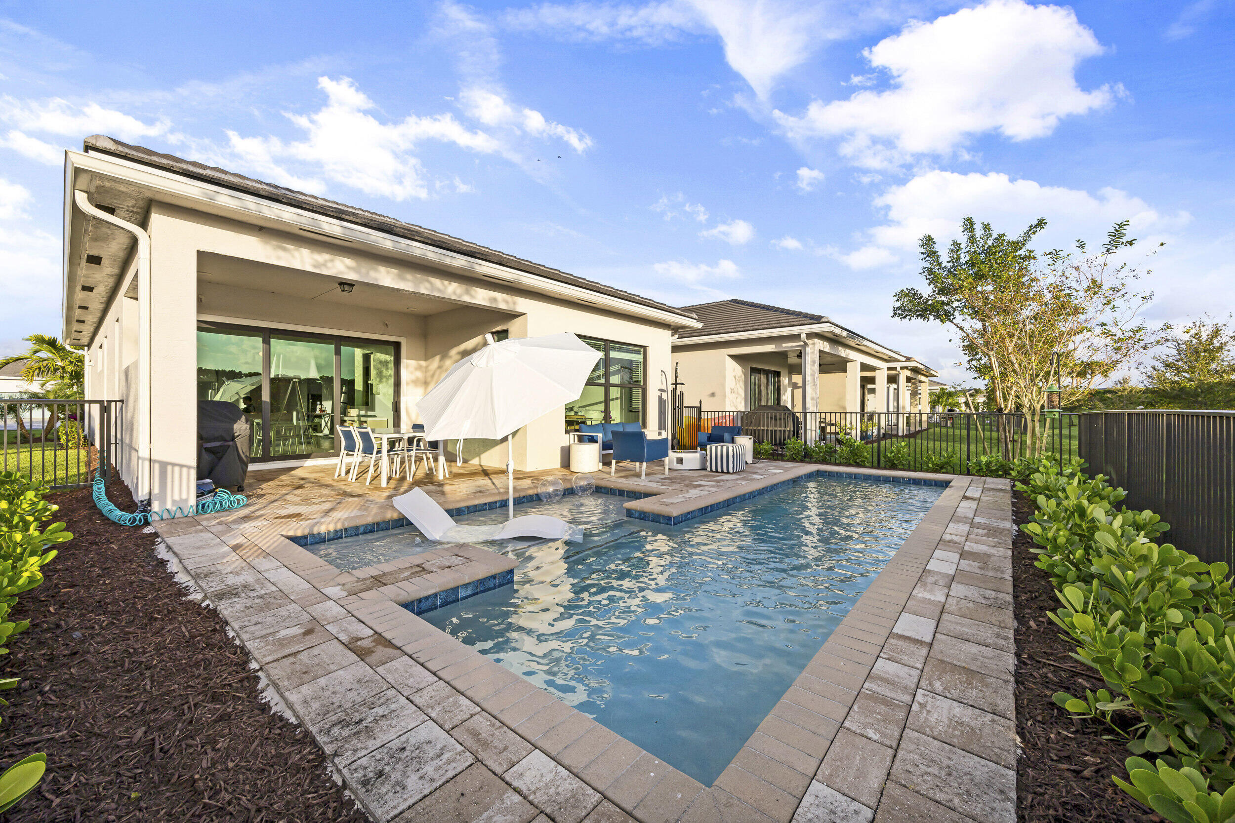 CRESSWIND PALM BEACH PHASE 3 - Residential