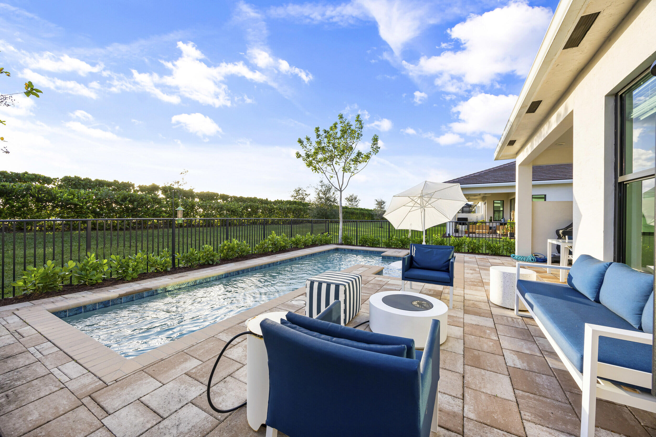CRESSWIND PALM BEACH PHASE 3 - Residential