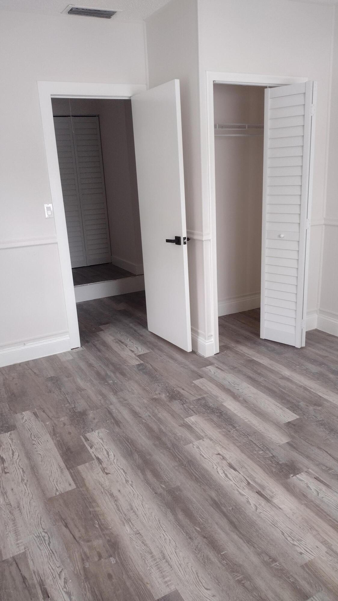 SANDALFOOT COVE SEC 2 - Residential