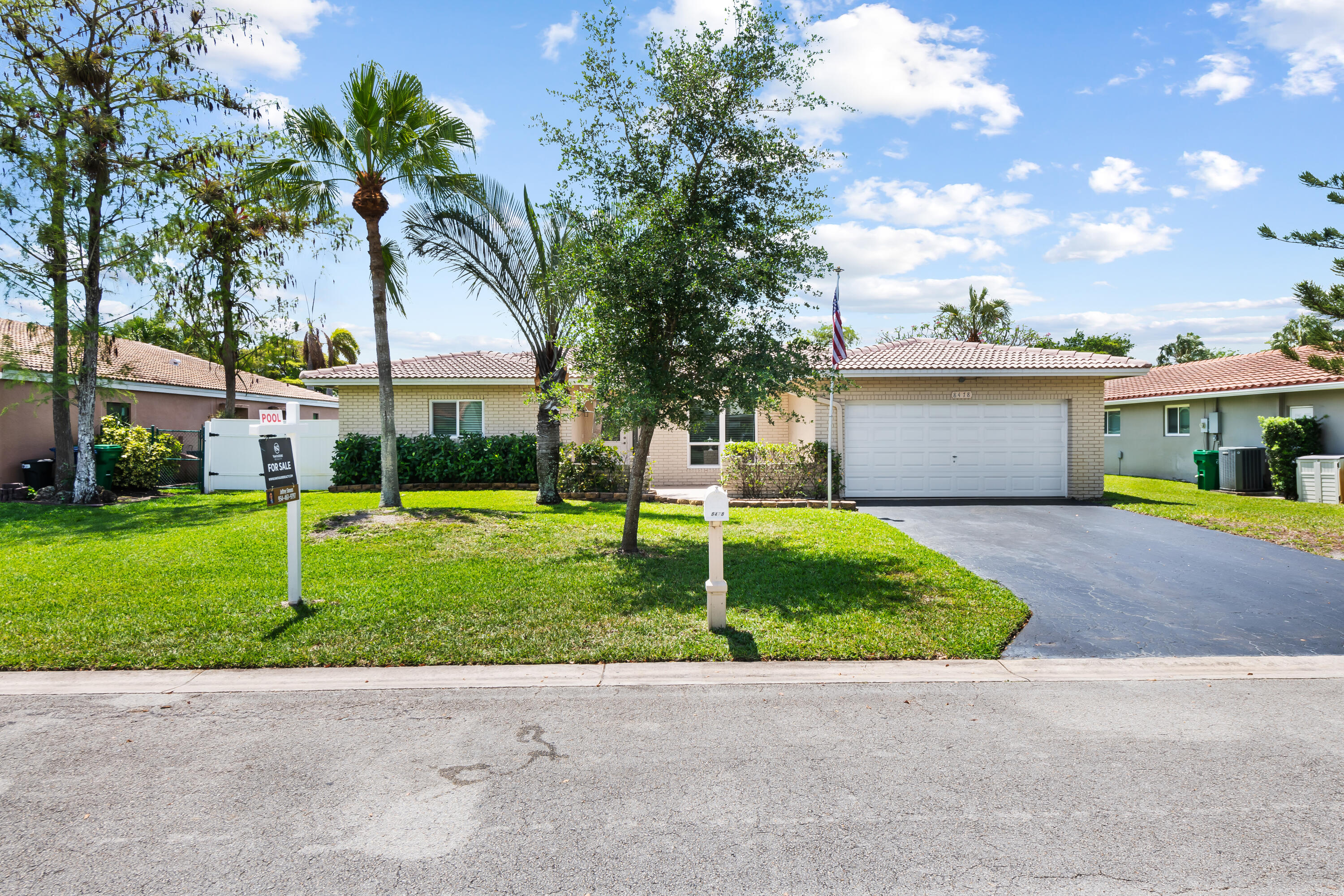 RAMBLEWOOD - Residential