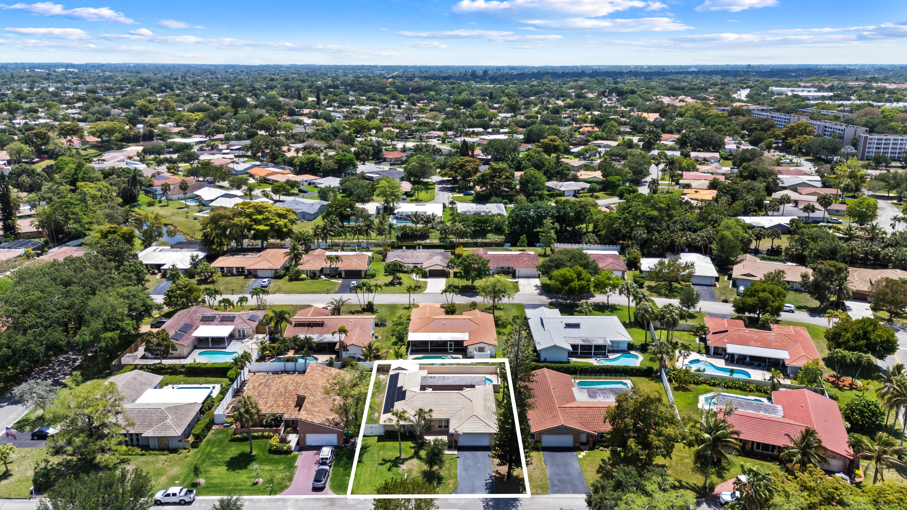 RAMBLEWOOD - Residential