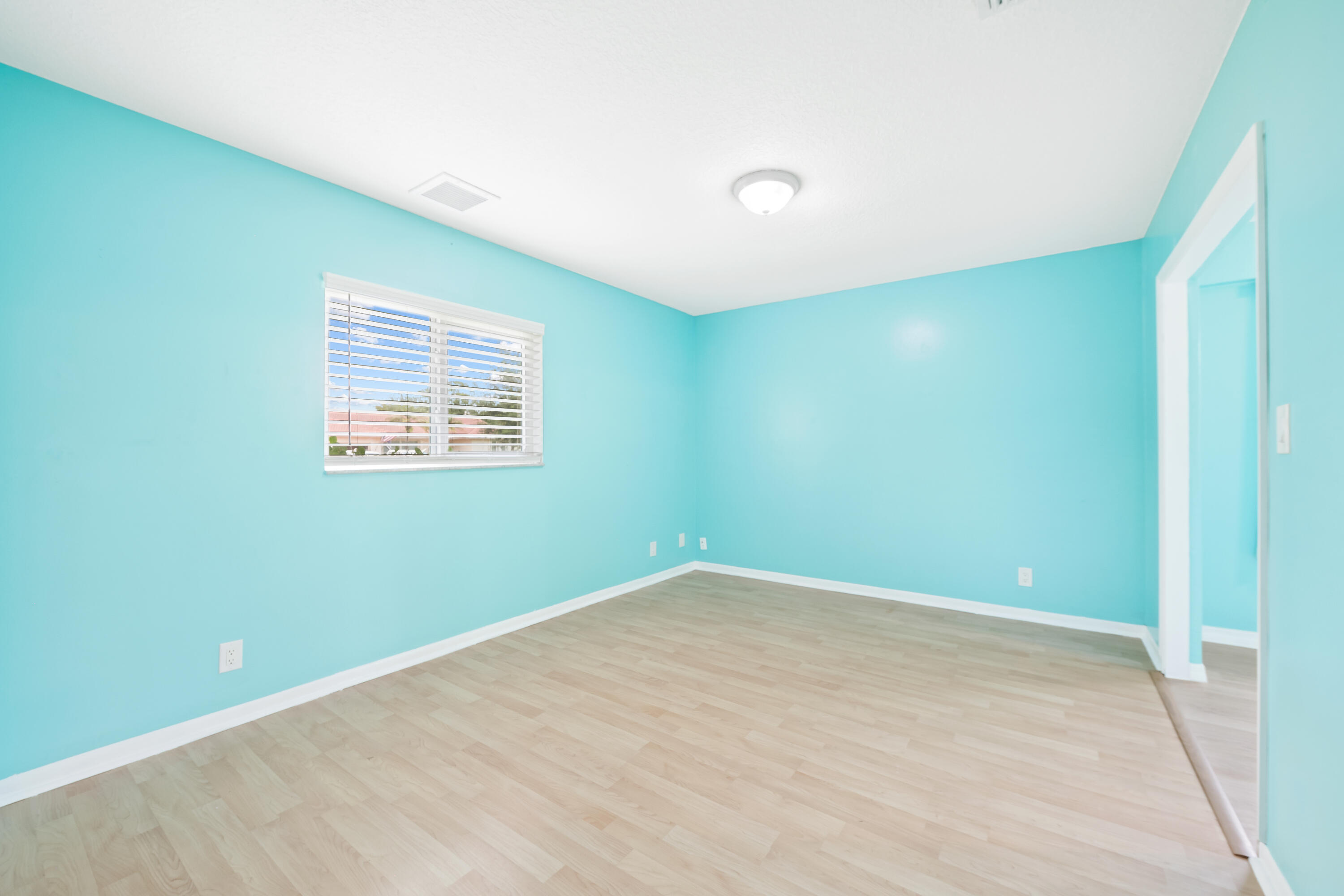 RAMBLEWOOD - Residential