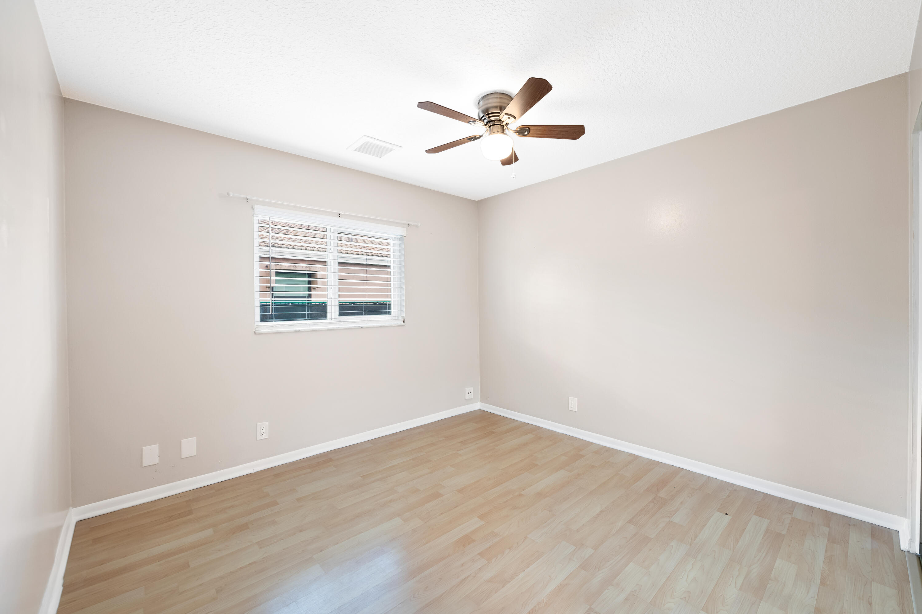 RAMBLEWOOD - Residential