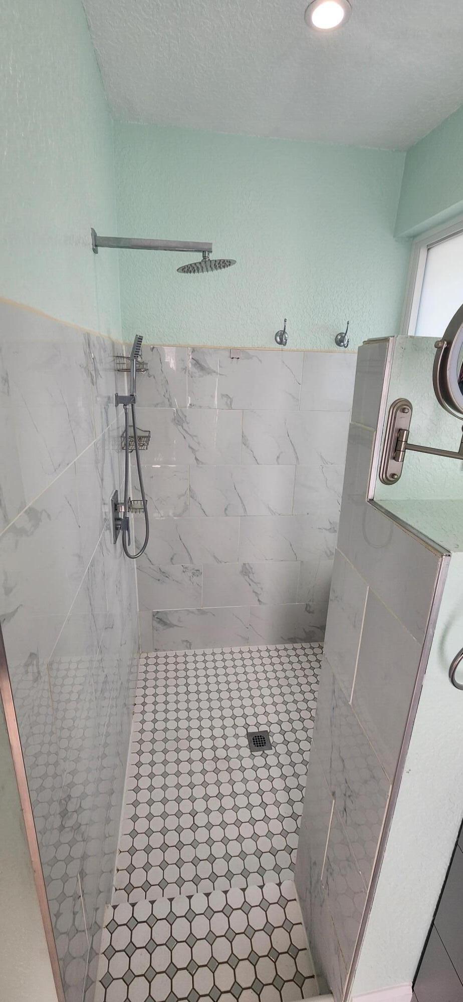 RAMBLEWOOD - Residential