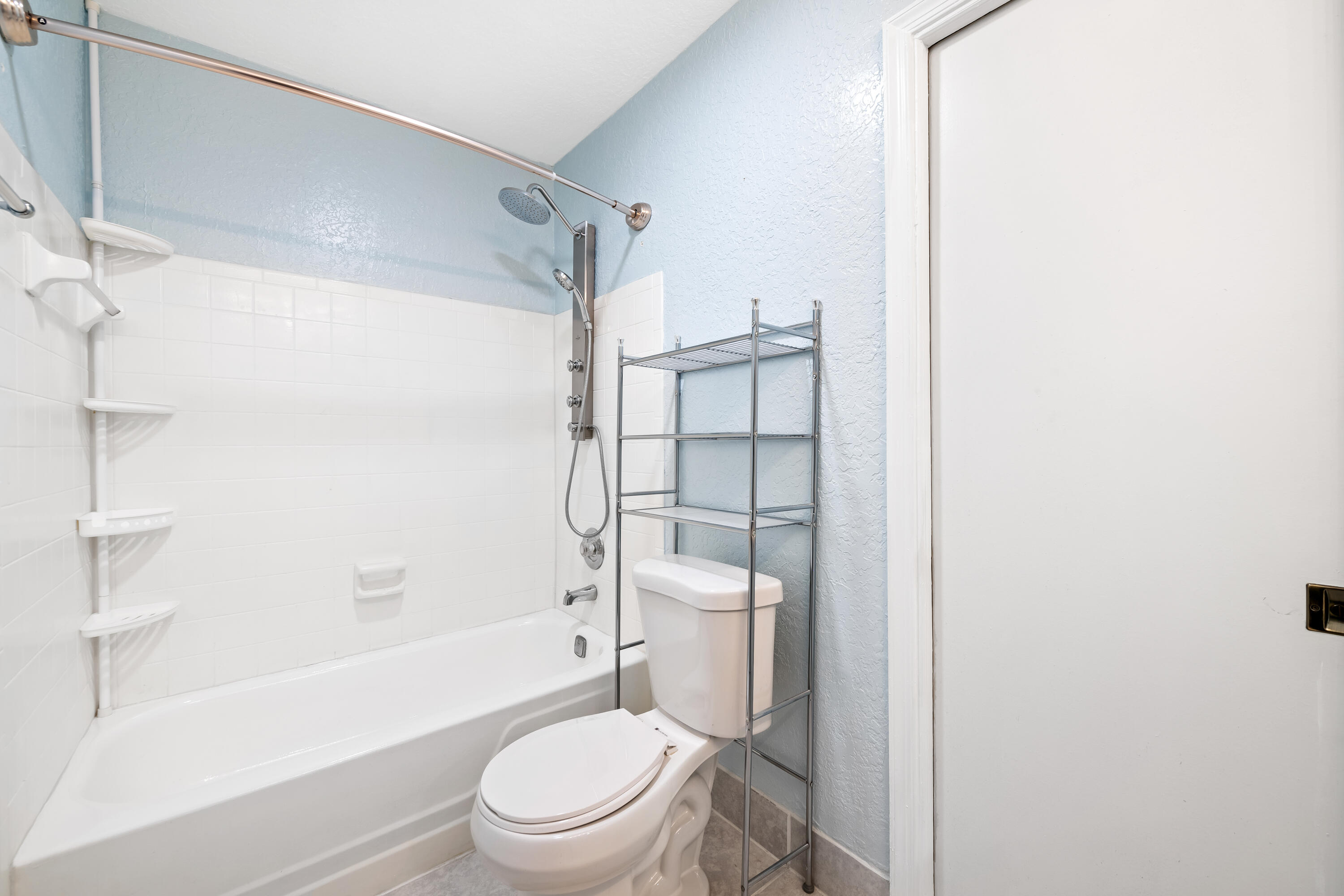 RAMBLEWOOD - Residential