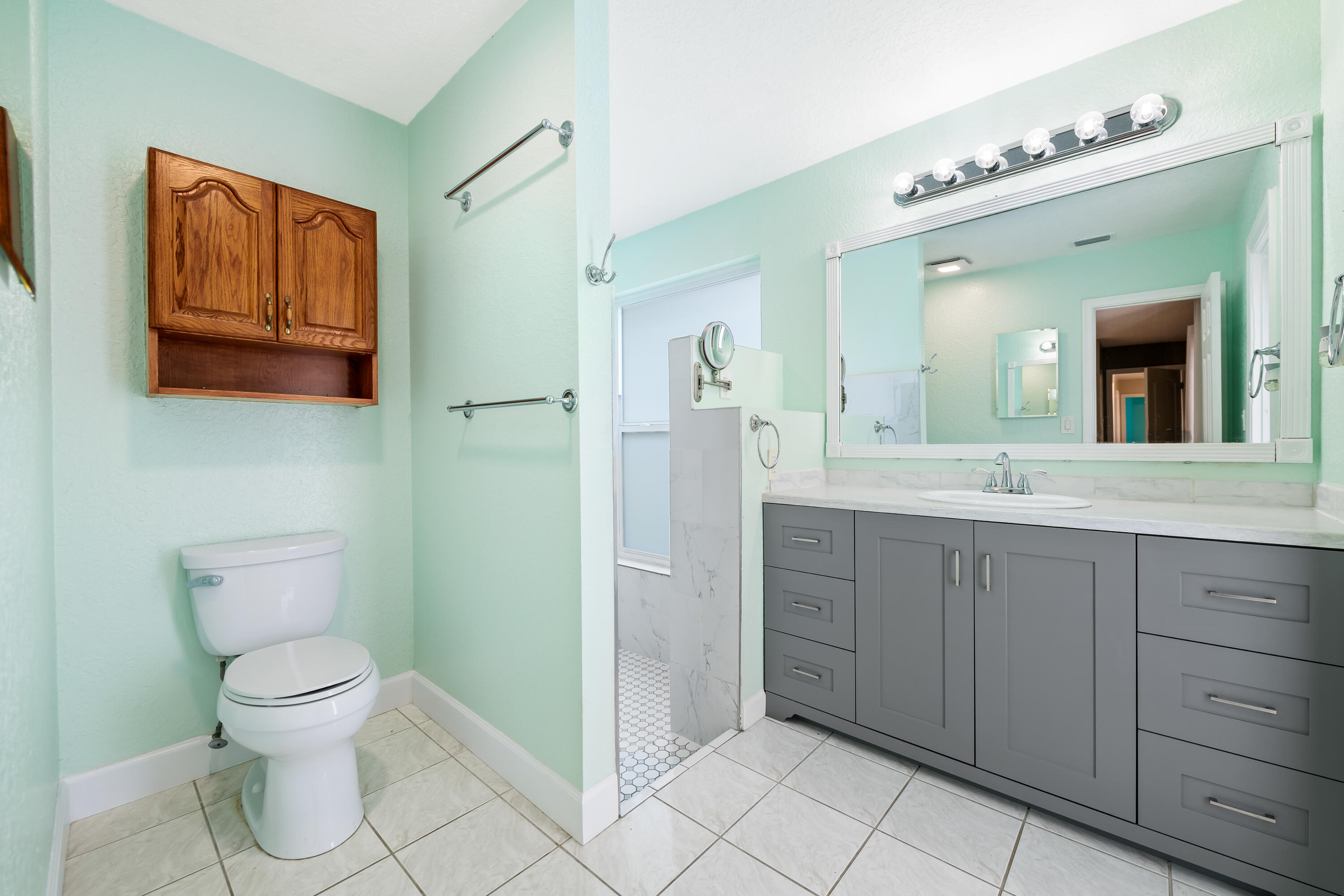 RAMBLEWOOD - Residential