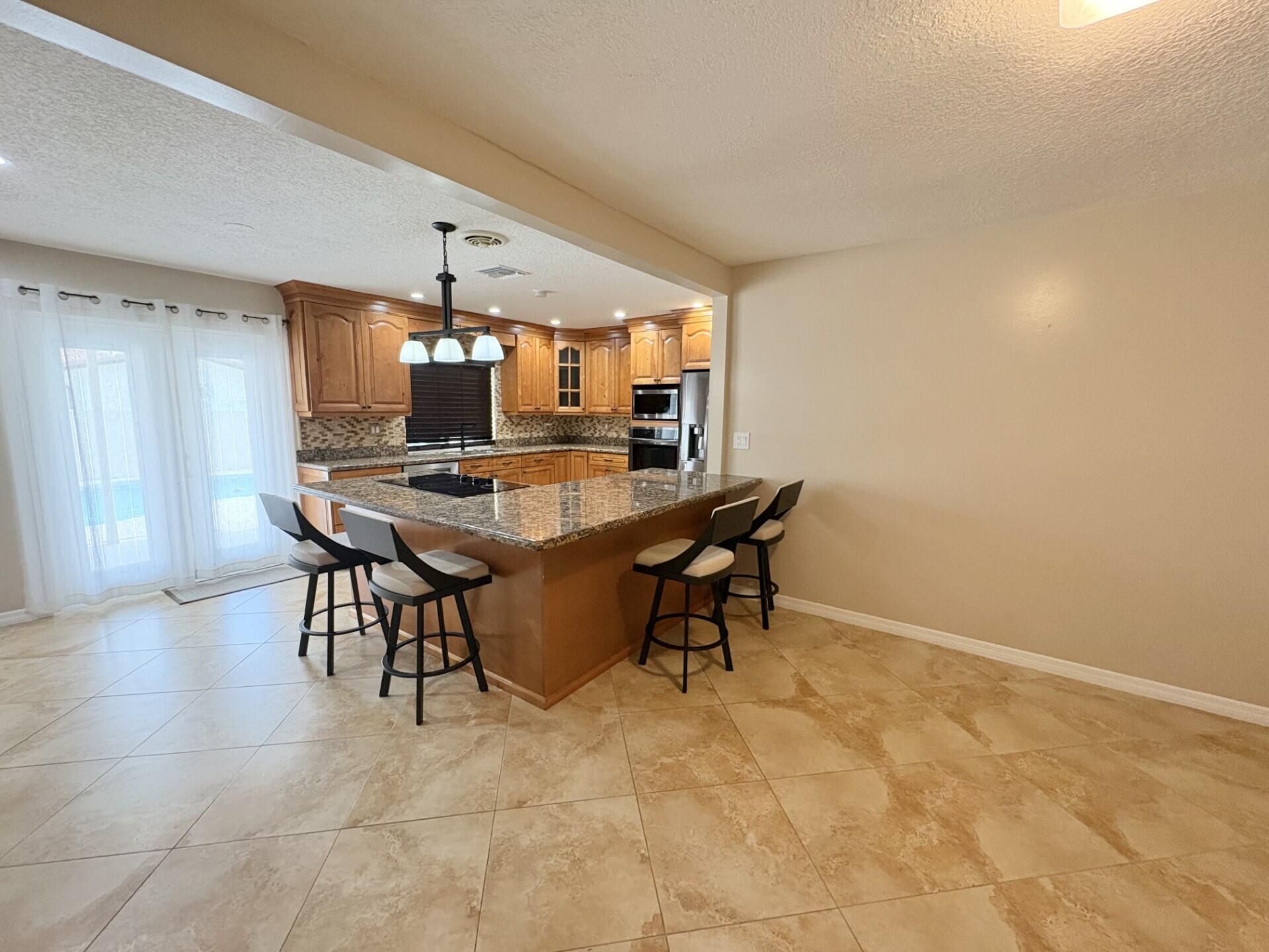 RAMBLEWOOD - Residential