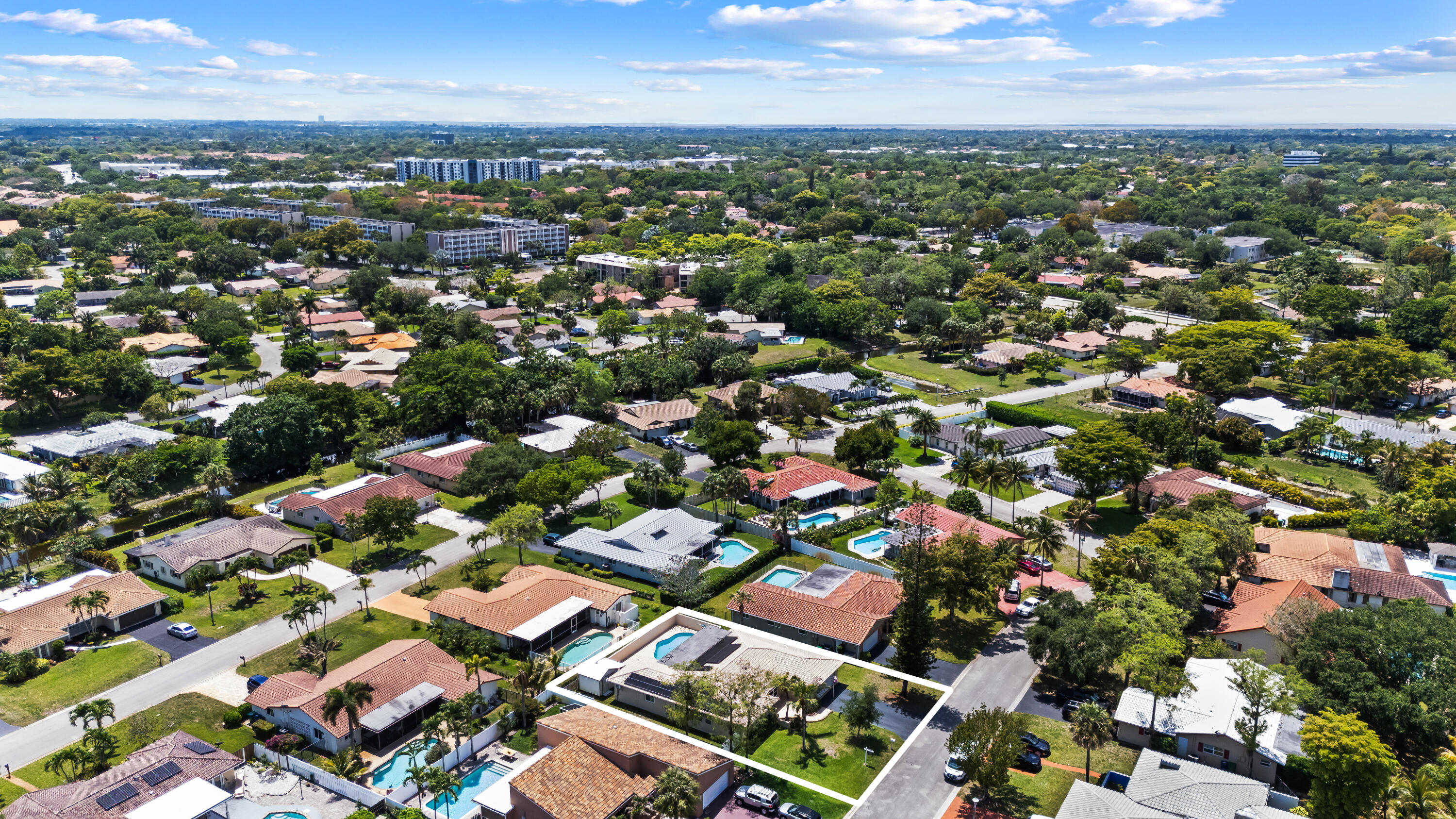 RAMBLEWOOD - Residential