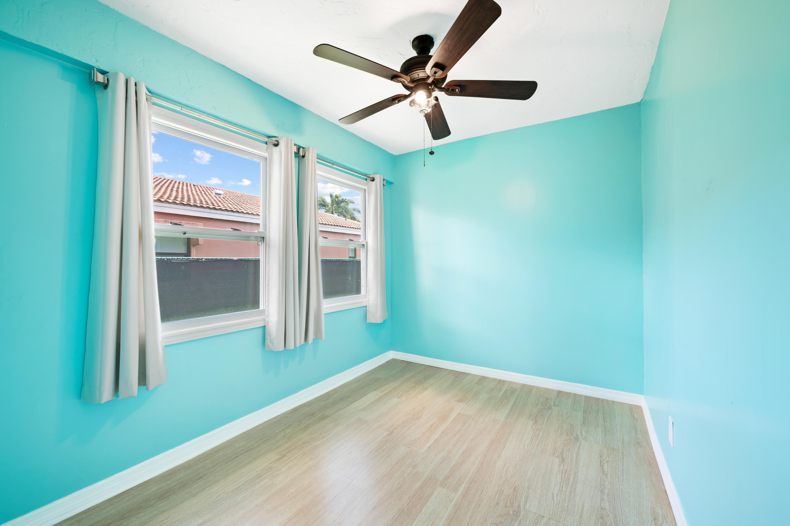 RAMBLEWOOD - Residential